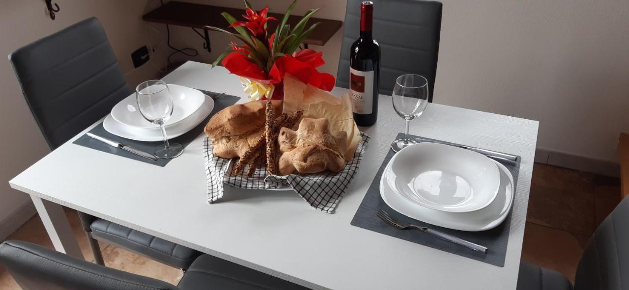 Casa Cao Appartamento "L'Ulivo" Nurachi Bagian luar foto